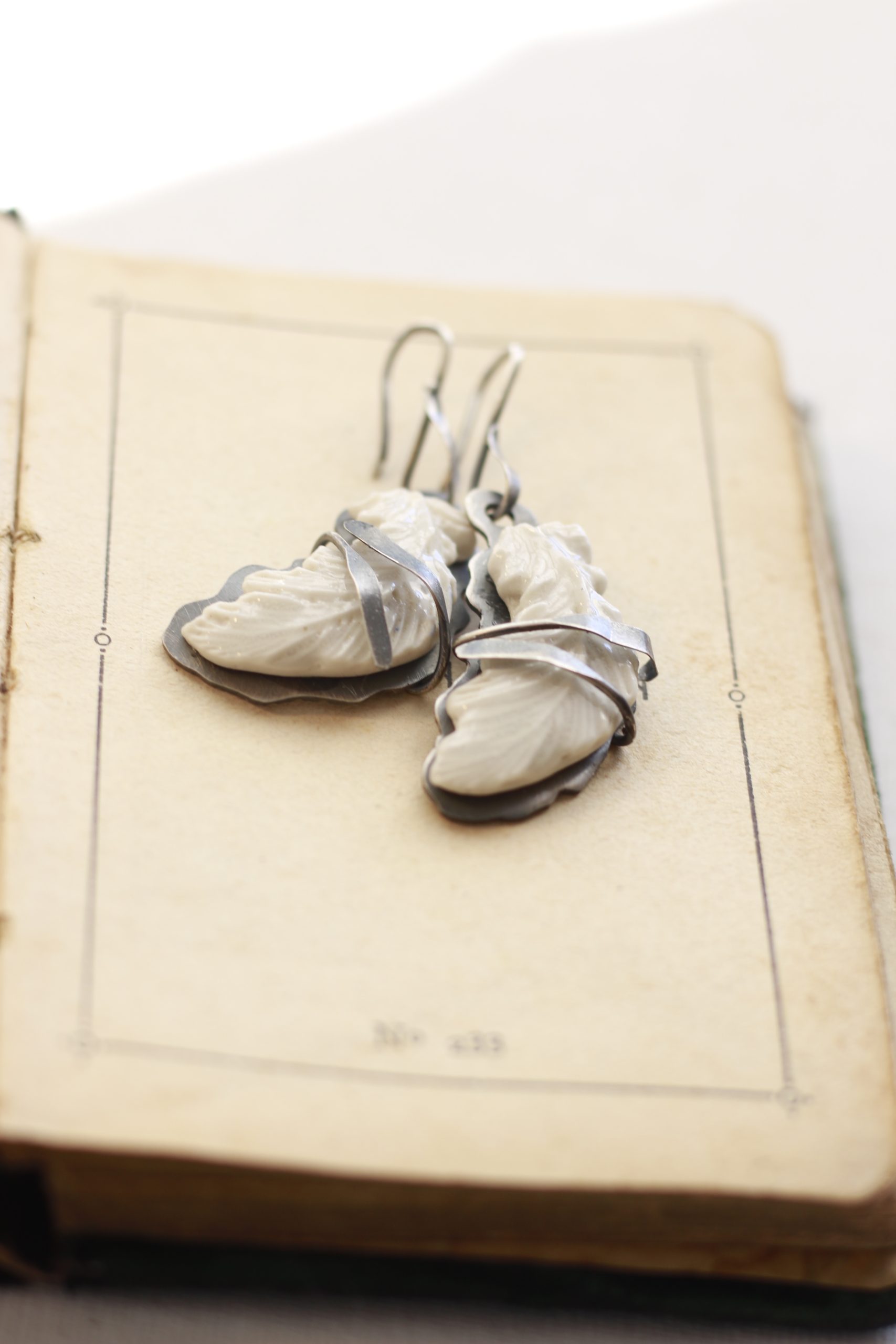 Pendientes Pluma